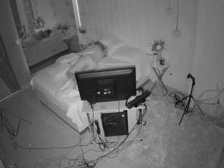 voyeurcam-casa-salsa-bedroom-2