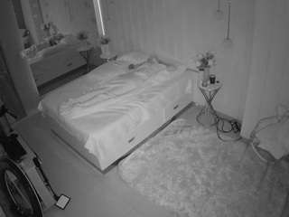 voyeurcam-casa-salsa-bedroom-2