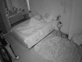 voyeurcam-casa-salsa-bedroom-2
