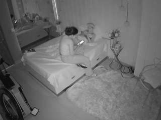 voyeurcam-casa-salsa-bedroom-2