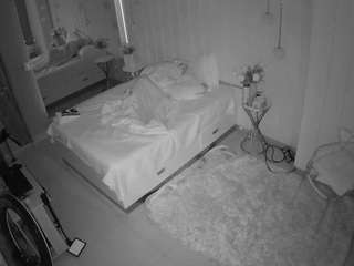 voyeurcam-casa-salsa-bedroom-2