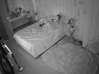 voyeurcam-casa-salsa-bedroom-2