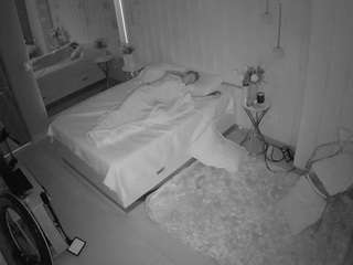 voyeurcam-casa-salsa-bedroom-2
