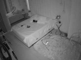 average  bedroom  bikini...