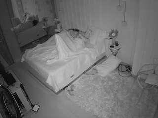 voyeurcam-casa-salsa-bedroom-2