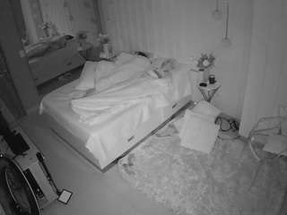 voyeurcam-casa-salsa-bedroom-2