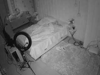 voyeurcam-casa-salsa-bedroom-2