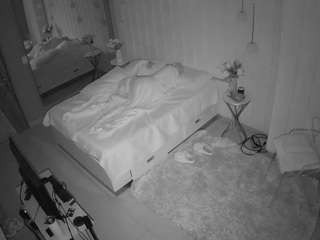 voyeurcam-casa-salsa-bedroom-2