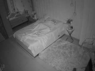 voyeurcam-casa-salsa-bedroom-2