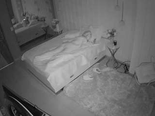 voyeurcam-casa-salsa-bedroom-2
