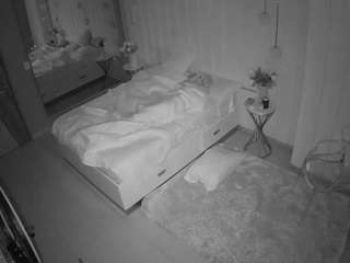 voyeurcam-casa-salsa-bedroom-2
