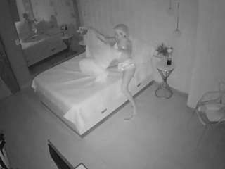 voyeurcam-casa-salsa-bedroom-2