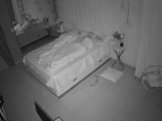 voyeurcam-casa-salsa-bedroom-2