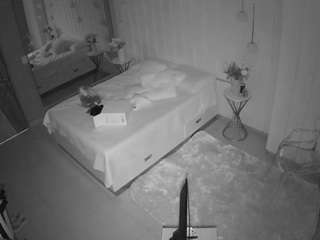 voyeurcam-casa-salsa-bedroom-2