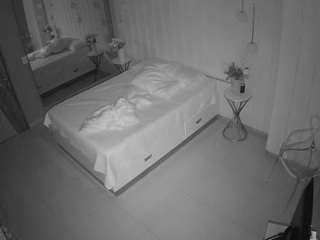 voyeurcam-casa-salsa-bedroom-2