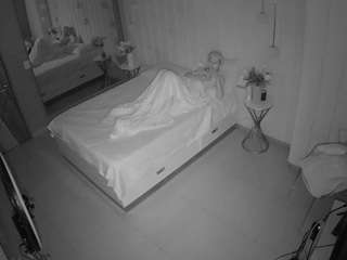 voyeurcam-casa-salsa-bedroom-2