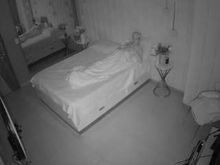voyeurcam-casa-salsa-bedroom-2