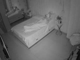voyeurcam-casa-salsa-bedroom-2