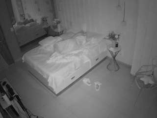 voyeurcam-casa-salsa-bedroom-2