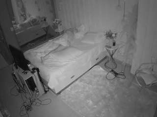 voyeurcam-casa-salsa-bedroom-2
