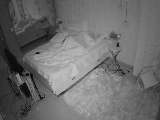voyeurcam-casa-salsa-bedroom-2
