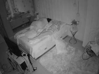 voyeurcam-casa-salsa-bedroom-2