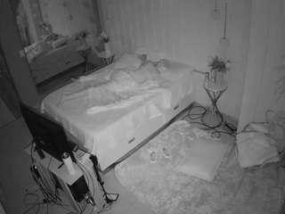 voyeurcam-casa-salsa-bedroom-2