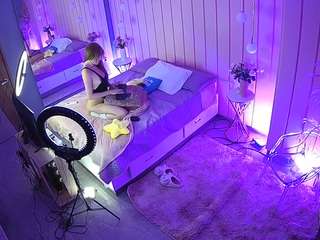 voyeurcam-casa-salsa-bedroom-2