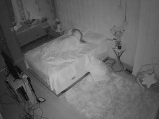 voyeurcam-casa-salsa-bedroom-2