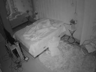 voyeurcam-casa-salsa-bedroom-2