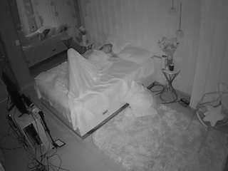 voyeurcam-casa-salsa-bedroom-2