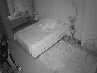 voyeurcam-casa-salsa-bedroom-2