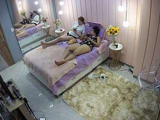 voyeurcam-casa-salsa-bedroom-2
