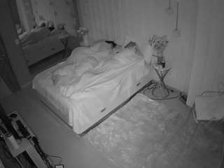 voyeurcam-casa-salsa-bedroom-2