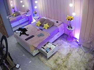 voyeurcam-casa-salsa-bedroom-2