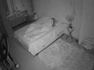voyeurcam-casa-salsa-bedroom-2