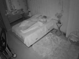 voyeurcam-casa-salsa-bedroom-2