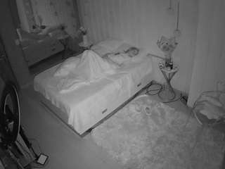voyeurcam-casa-salsa-bedroom-2