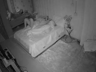 voyeurcam-casa-salsa-bedroom-2