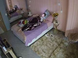 voyeurcam-casa-salsa-bedroom-2