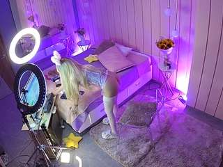voyeurcam-casa-salsa-bedroom-2