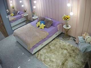 voyeurcam-casa-salsa-bedroom-2