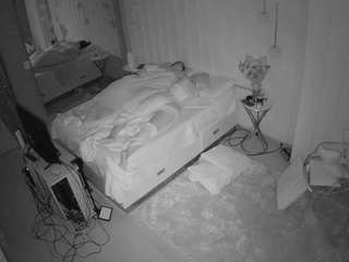 voyeurcam-casa-salsa-bedroom-2