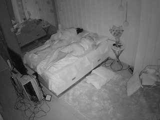 voyeurcam-casa-salsa-bedroom-2
