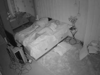 voyeurcam-casa-salsa-bedroom-2