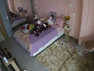 voyeurcam-casa-salsa-bedroom-2