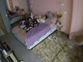 voyeurcam-casa-salsa-bedroom-2