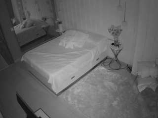 voyeurcam-casa-salsa-bedroom-2