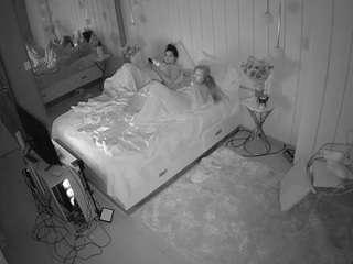 voyeurcam-casa-salsa-bedroom-2