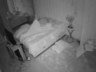 voyeurcam-casa-salsa-bedroom-2